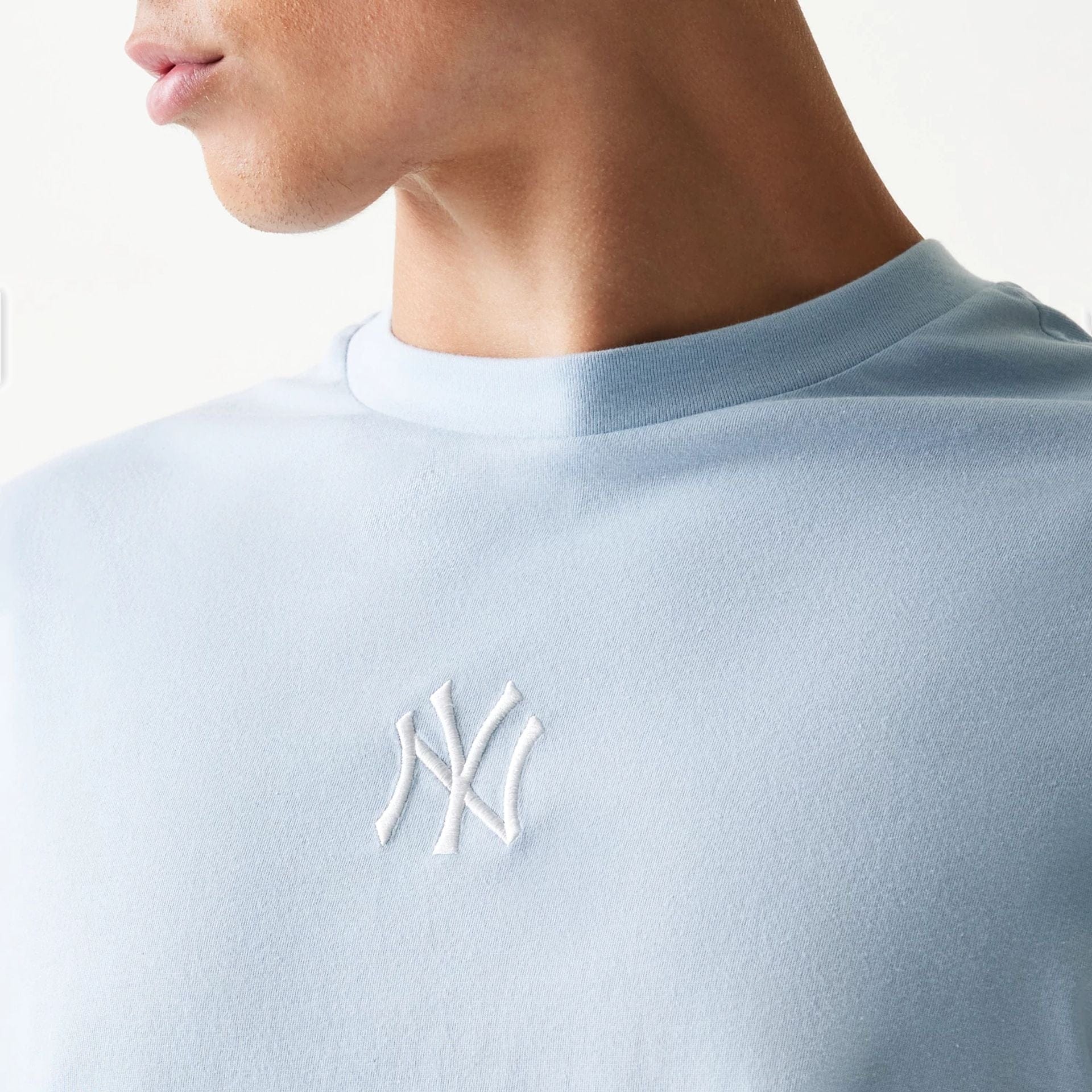 New Era New York Yankees MLB Midi Pastel Blue Oversized T-Shirt