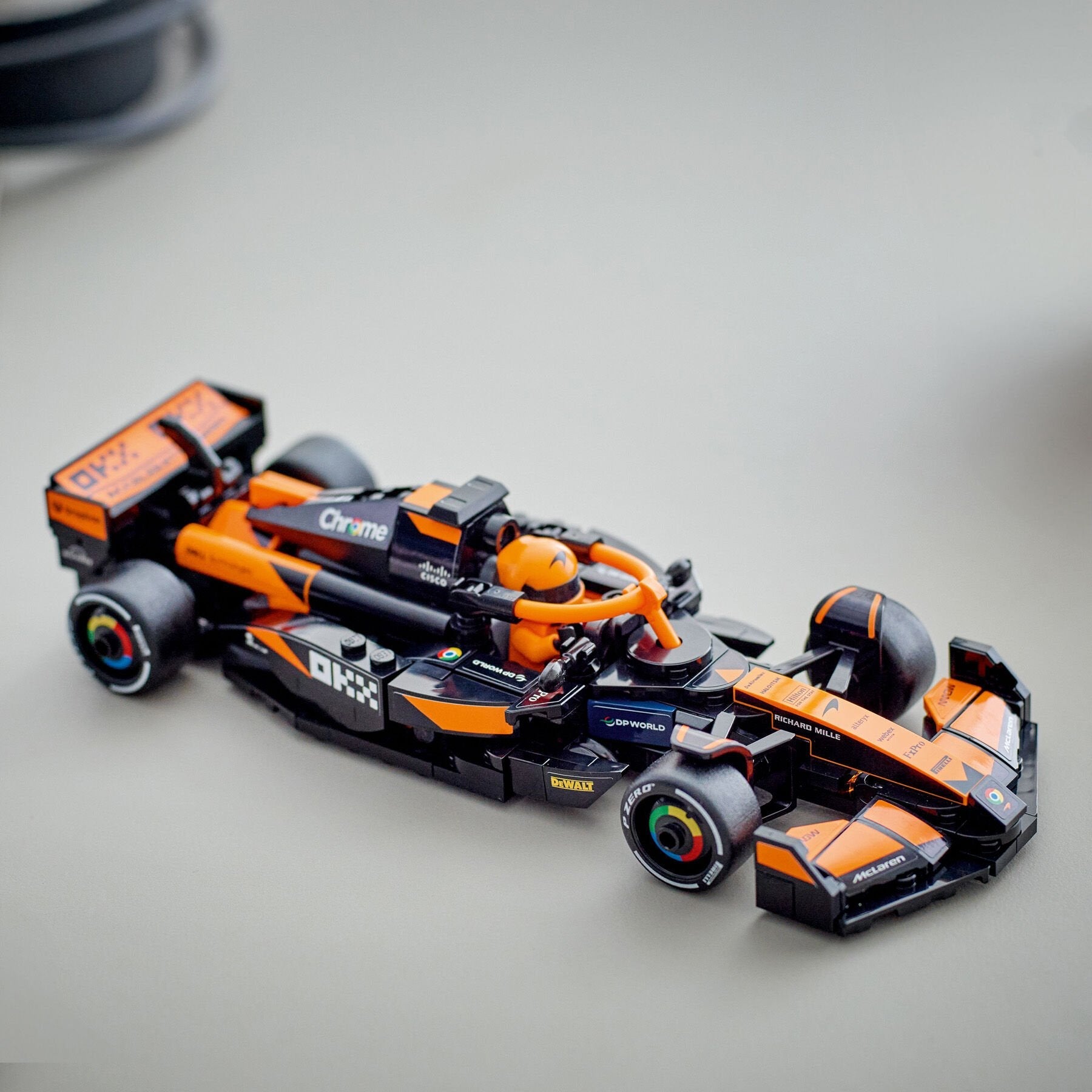 McLaren F1 LEGO® Speed Champions MCL38 Set