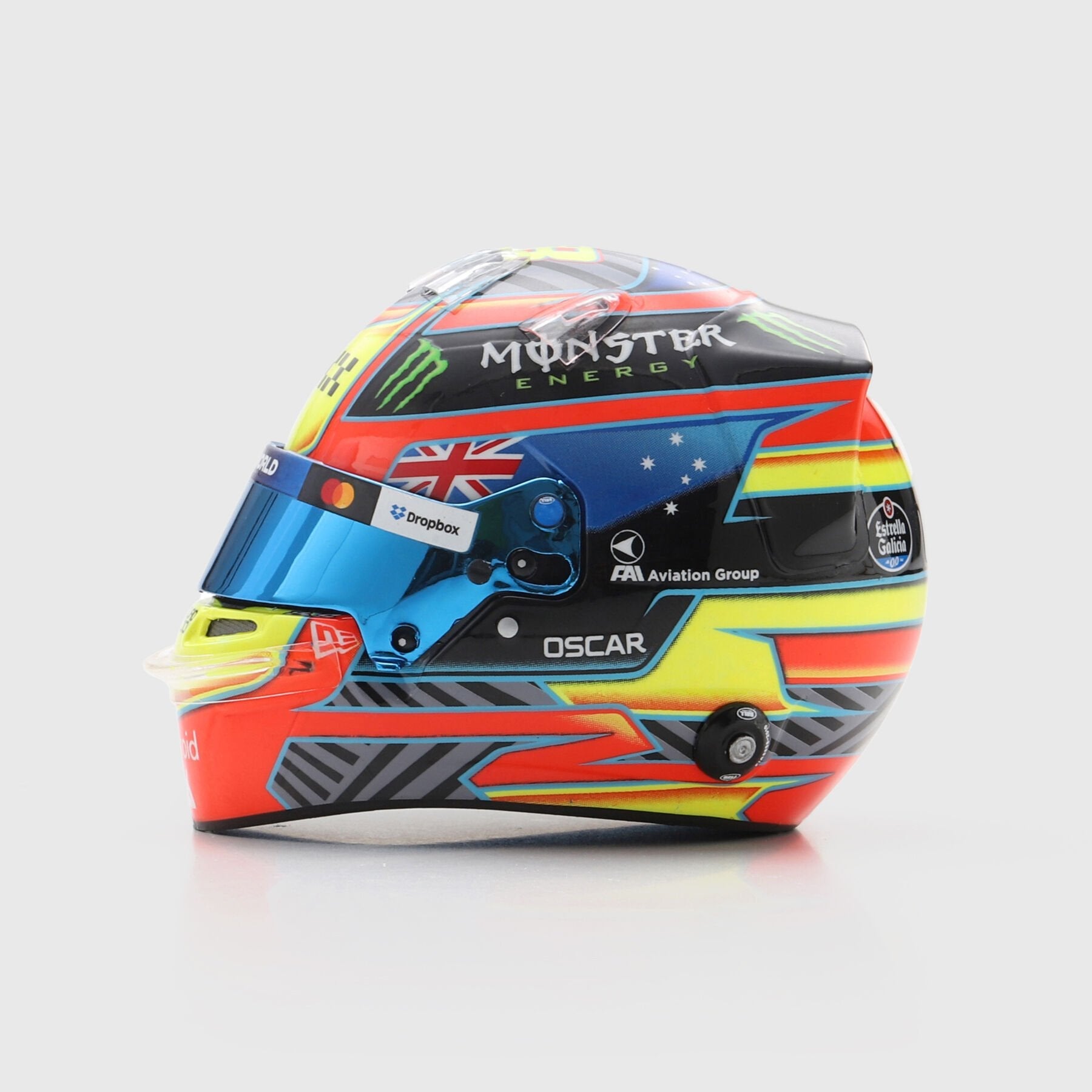 McLaren F1 2025 Oscar Piastri 1:5 Scale Helmet