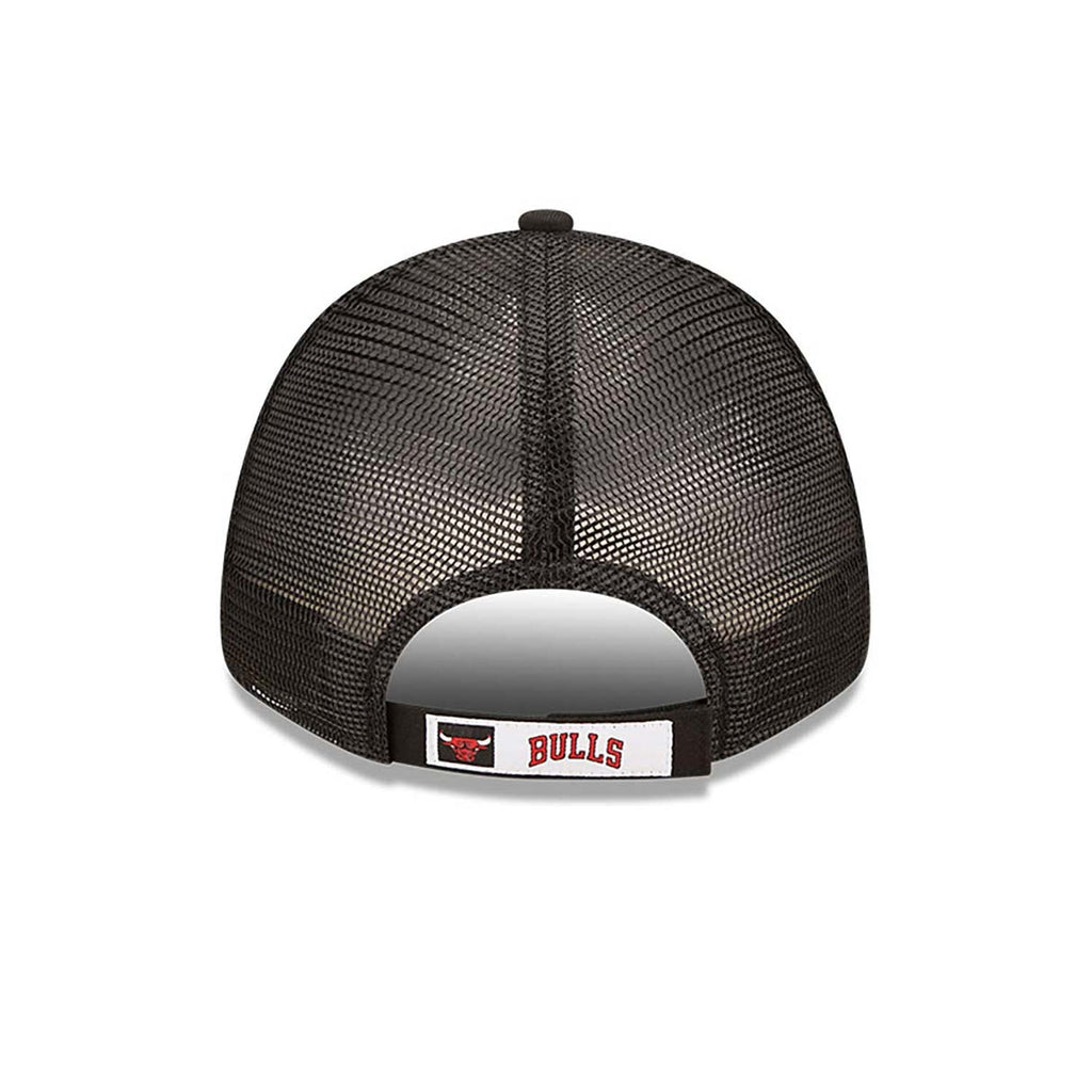New Era Chicago Bulls Home Field Black 9FORTY A-Frame Trucker Cap - Cap On