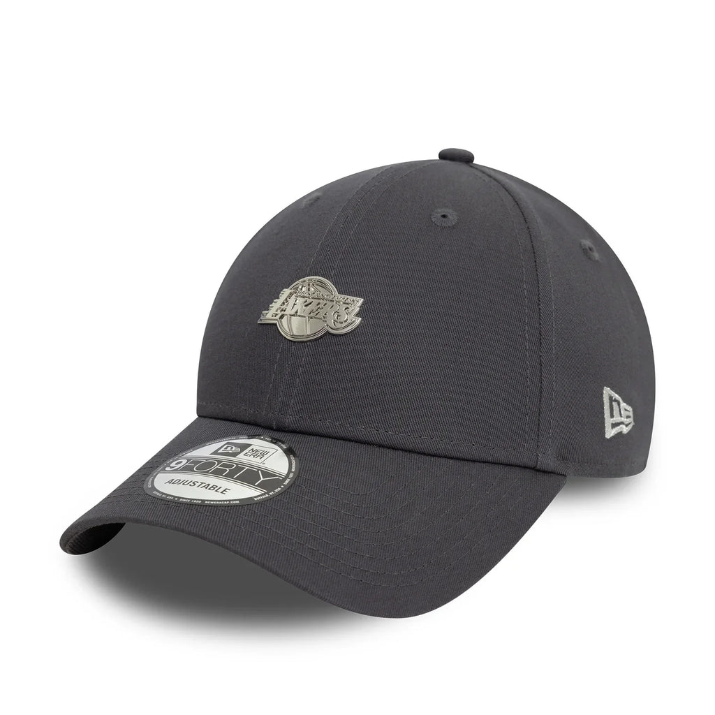 New Era Los Angeles Lakers 9FORTY Metallic Pin Graphite Cap - Cap On