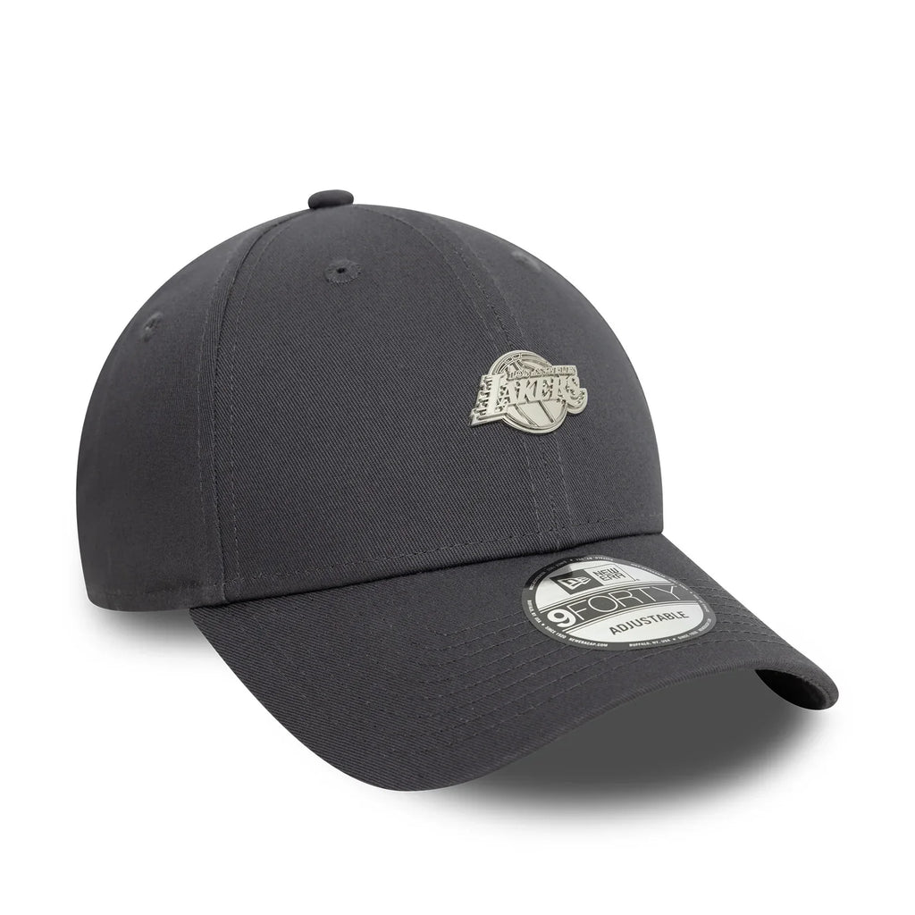 New Era Los Angeles Lakers 9FORTY Metallic Pin Graphite Cap - Cap On