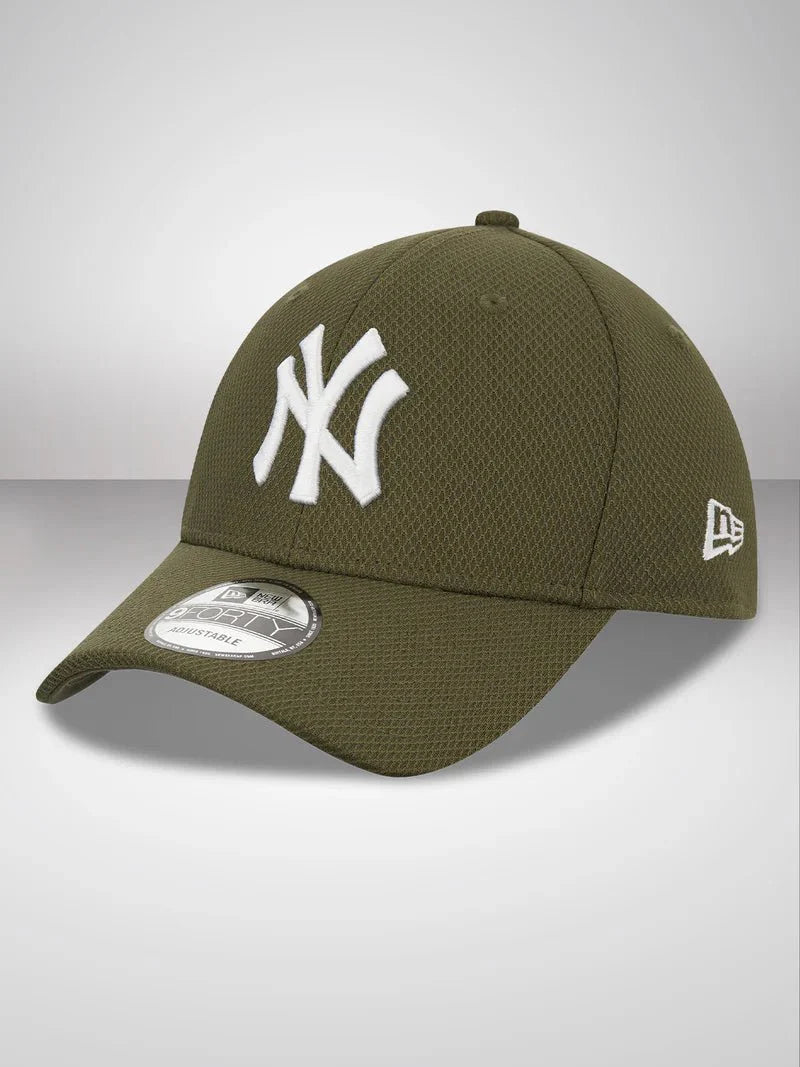 New Era New York Yankees Diamond Era Khaki 9FORTY Cap - Cap On