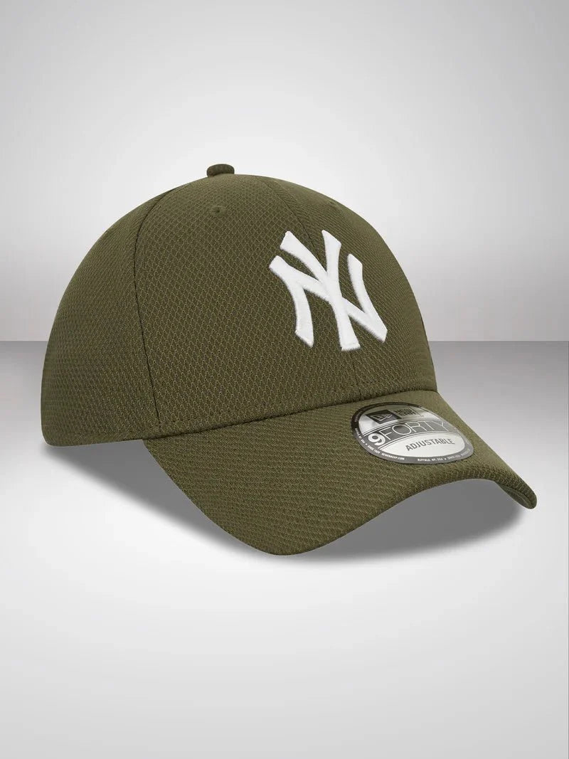 New Era New York Yankees Diamond Era Khaki 9FORTY Cap - Cap On