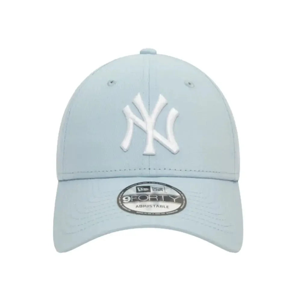New Era New York Yankees Essential Blue 9FORTY Cap - Cap On