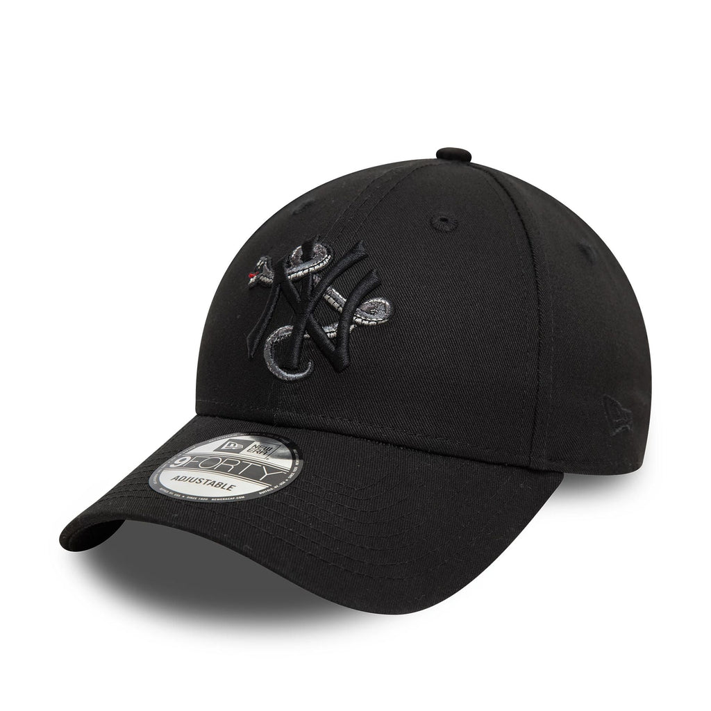 New Era New York Yankees MLB Icon Black 9FORTY Adjustable Cap - Cap On