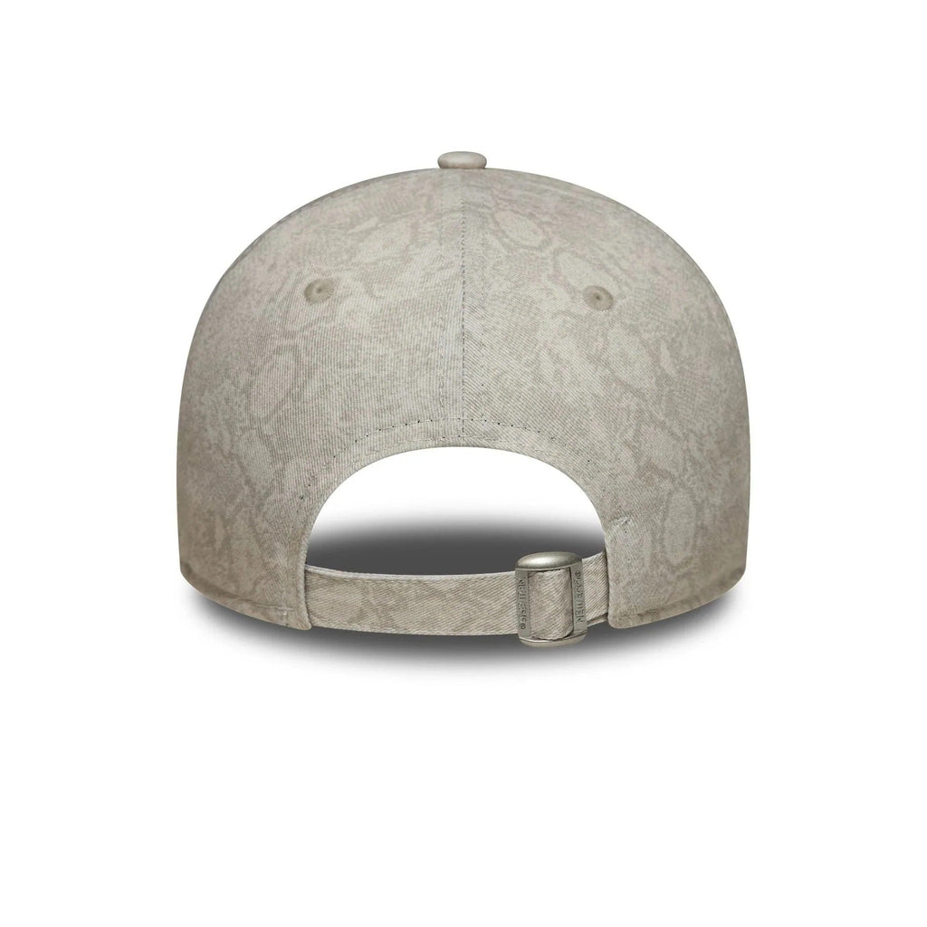 New Era New York Yankees Womens MLB Animal Cream 9TWENTY Adjustable Cap