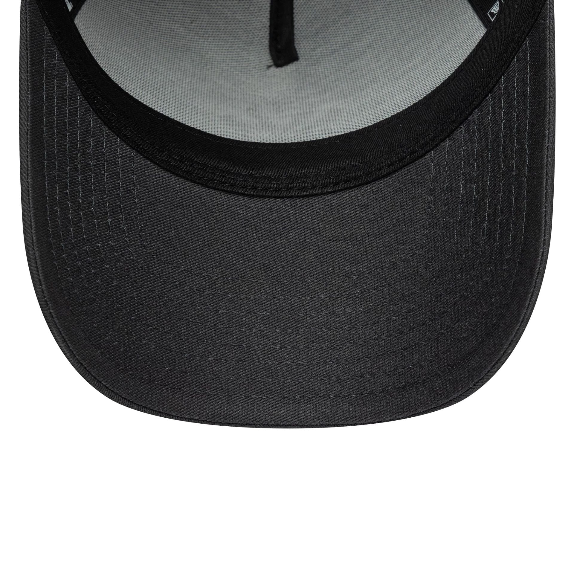 New Era New York Yankees MLB Metallic Dark Grey 9FORTY E-Frame Adjustable Cap