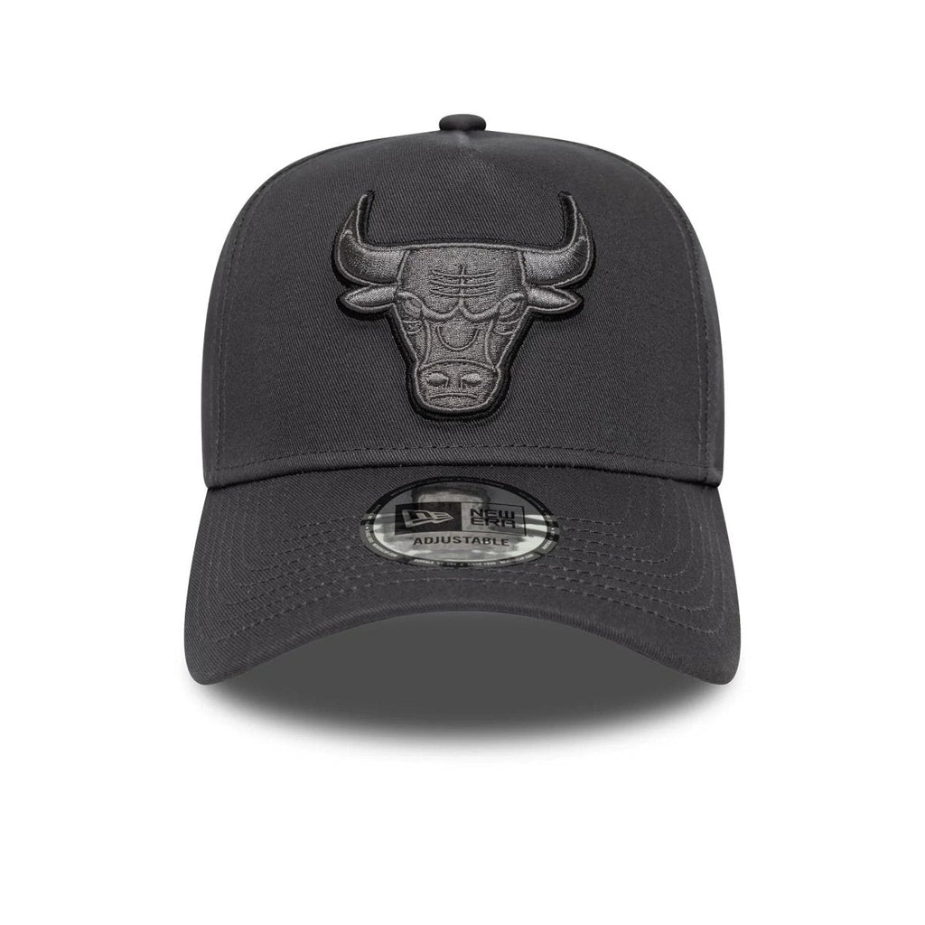 New Era Chicago Bulls Team Outline Dark Grey 9FORTY E-Frame Adjustable Cap