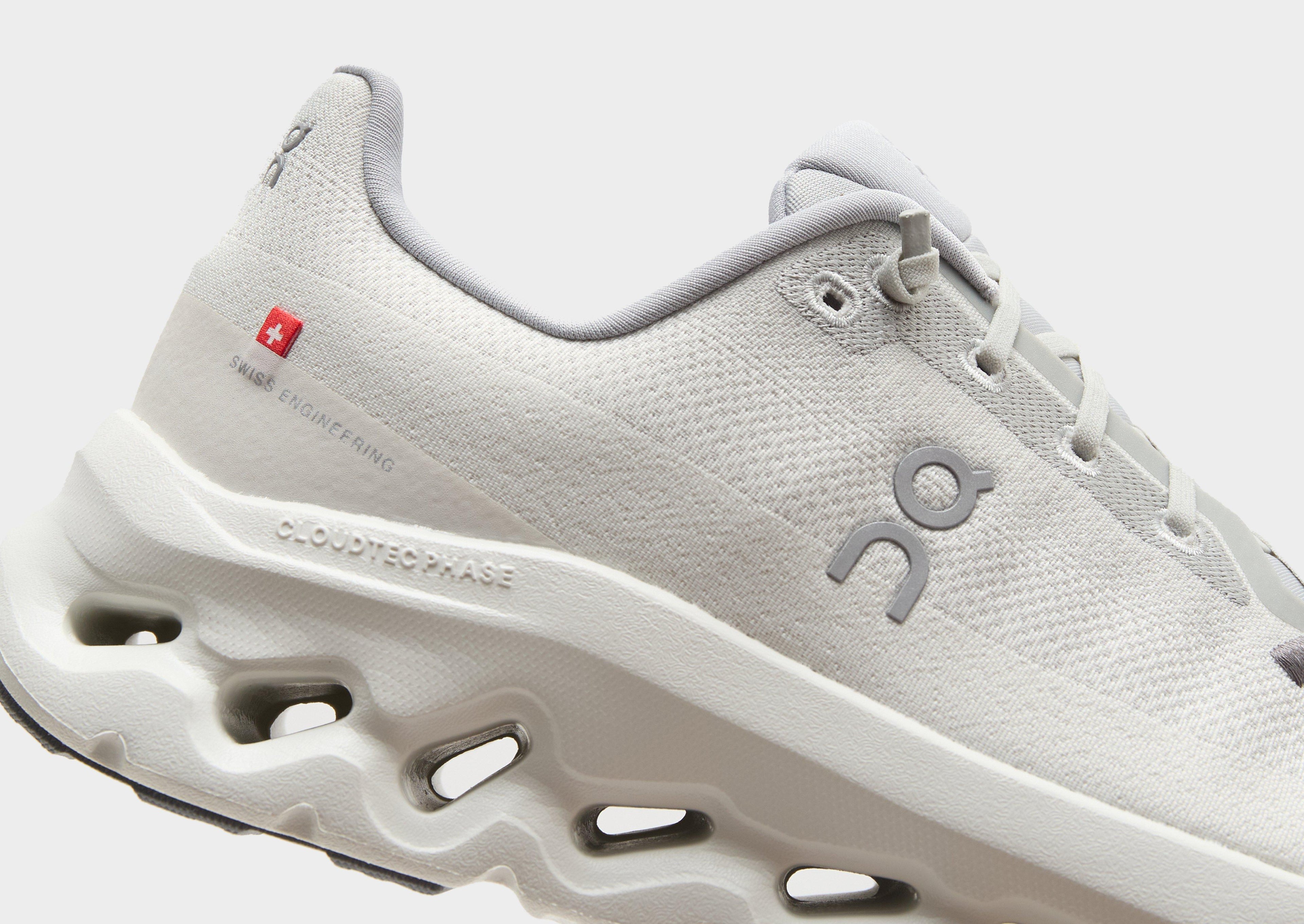 White On Running Cloudtilt Women's