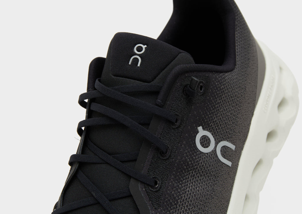 Black On Running Cloudtilt