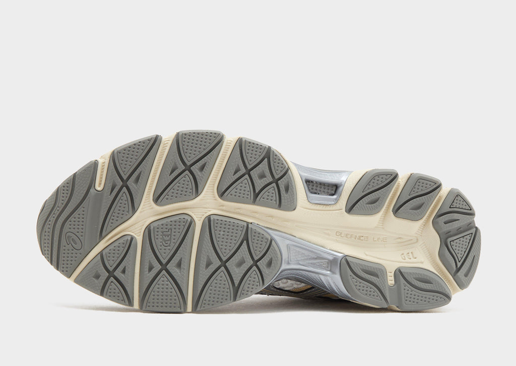 Grey ASICS GEL-CUMULUS 16 Women's