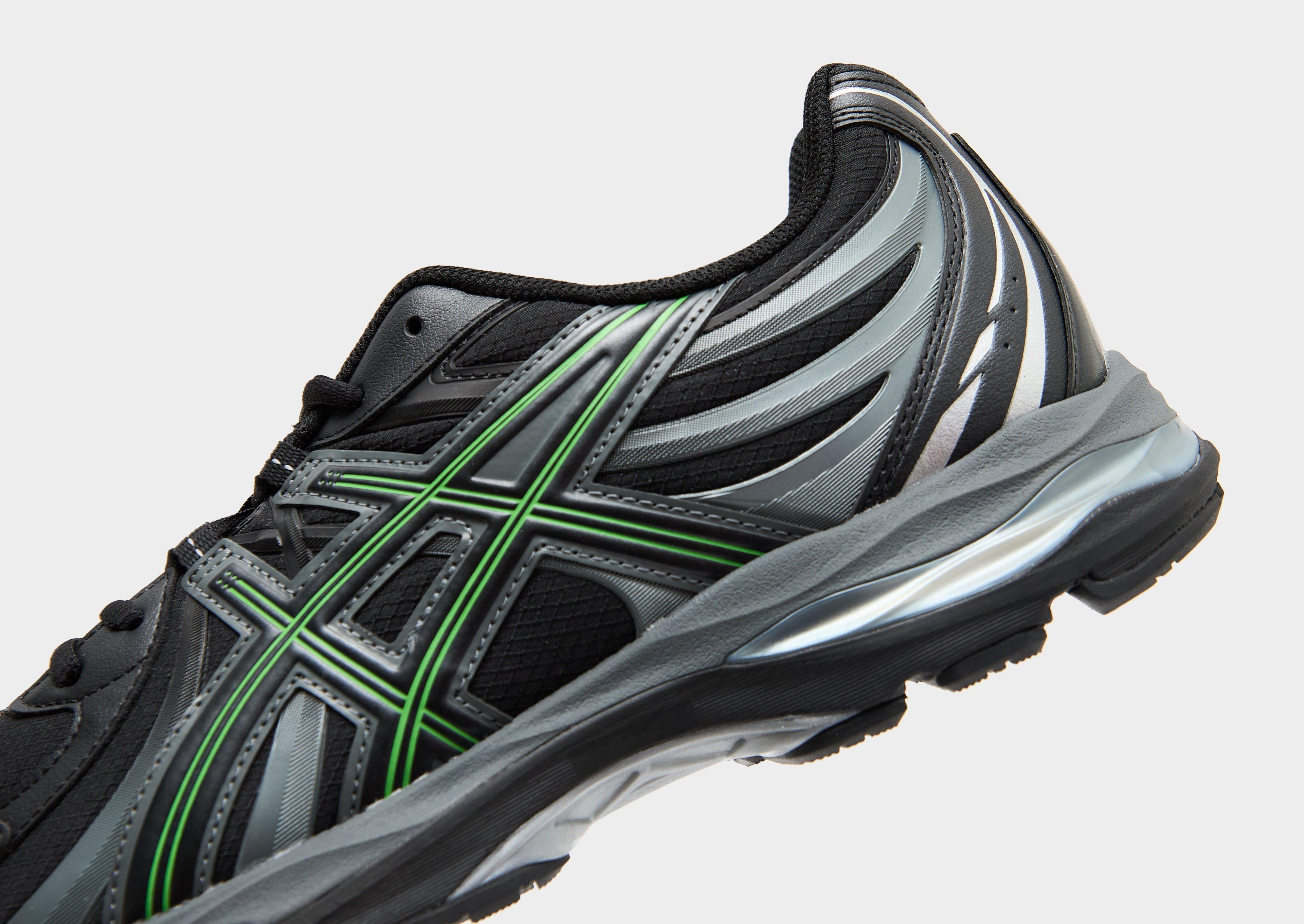 Black ASICS GEL-SEKIRAN