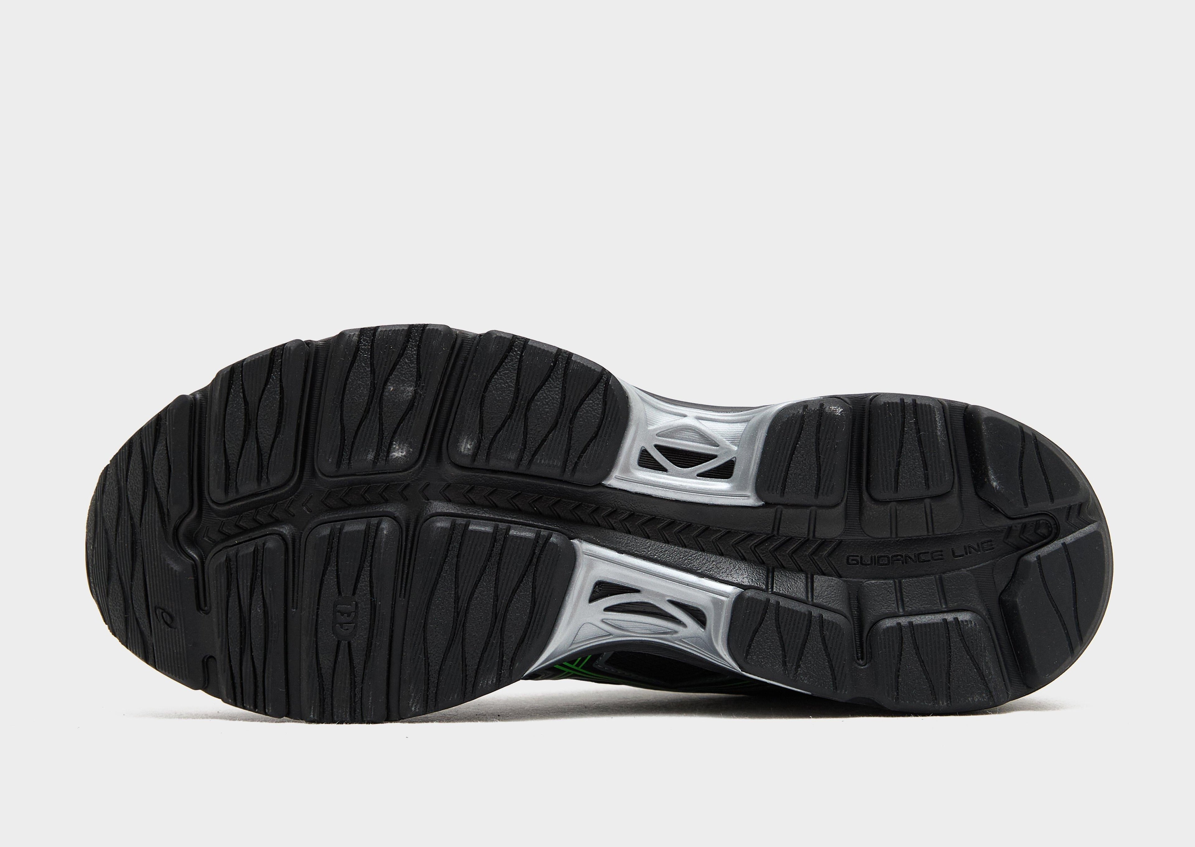 Black ASICS GEL-SEKIRAN