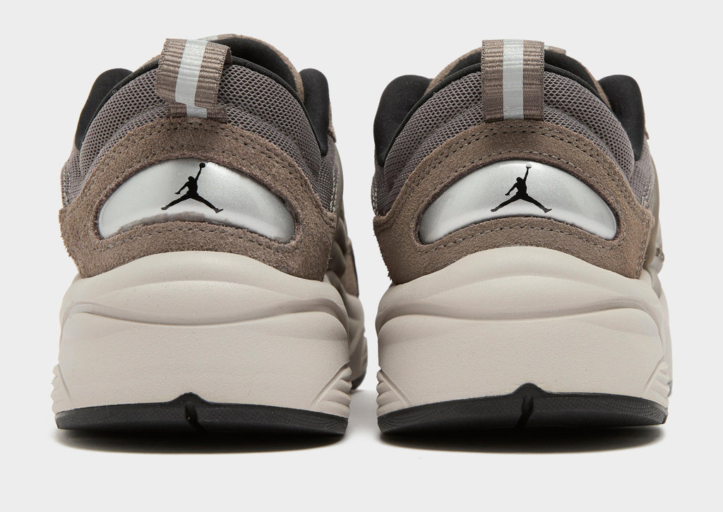 Jordan Grey Jordan Trunner