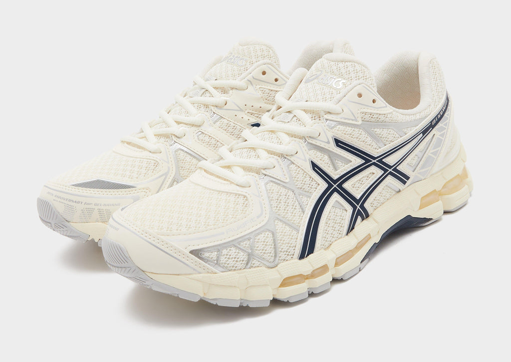 White ASICS GEL-KAYANO 20