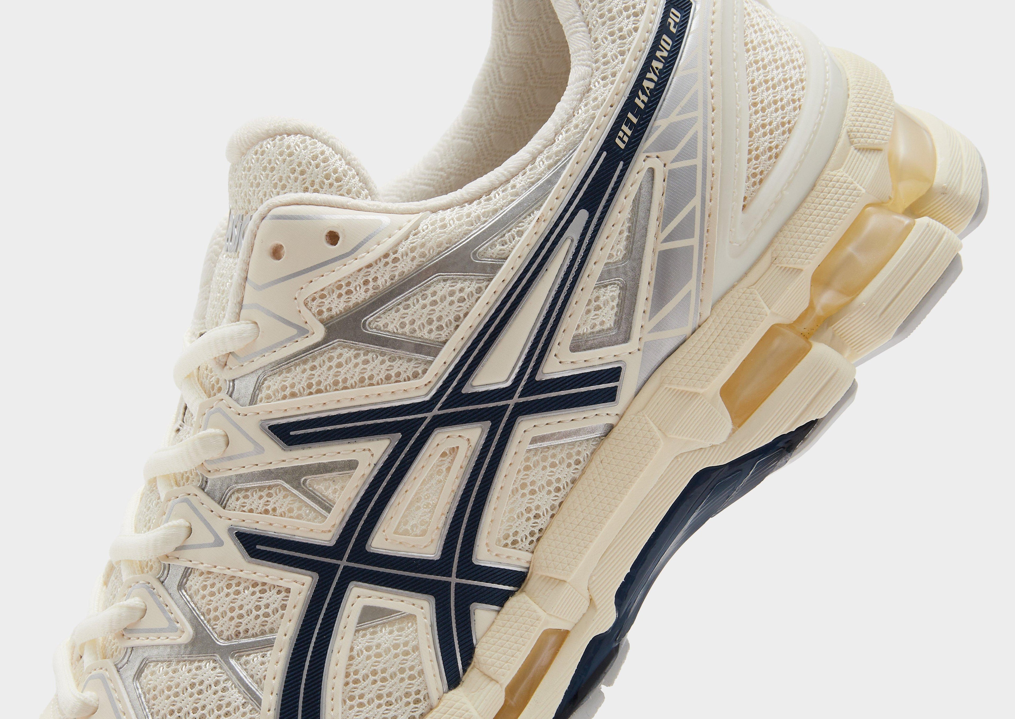 White ASICS GEL-KAYANO 20