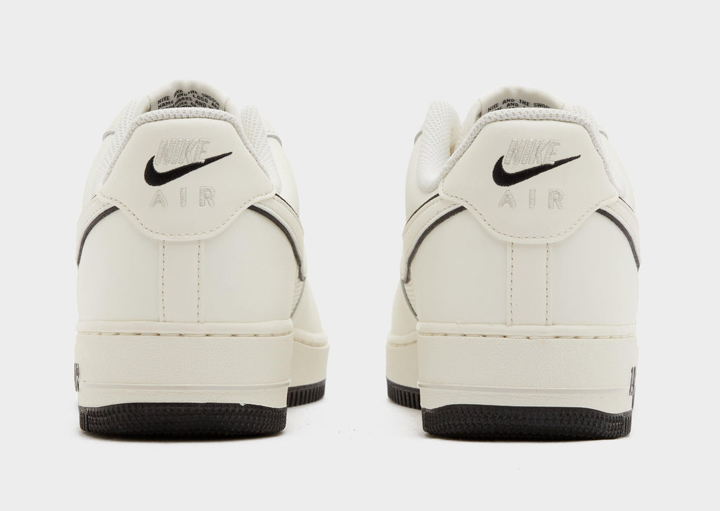 Nike White Nike Air Force 1 '07 LV8