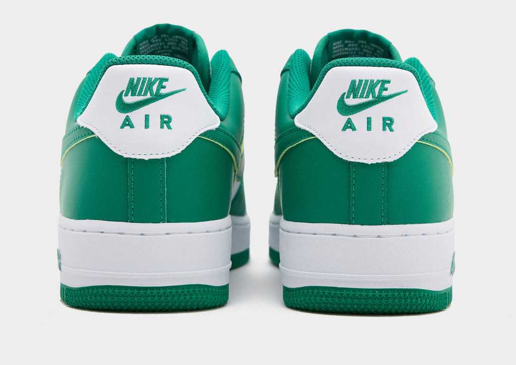 Nike White Nike Air Force 1 '07 LV8