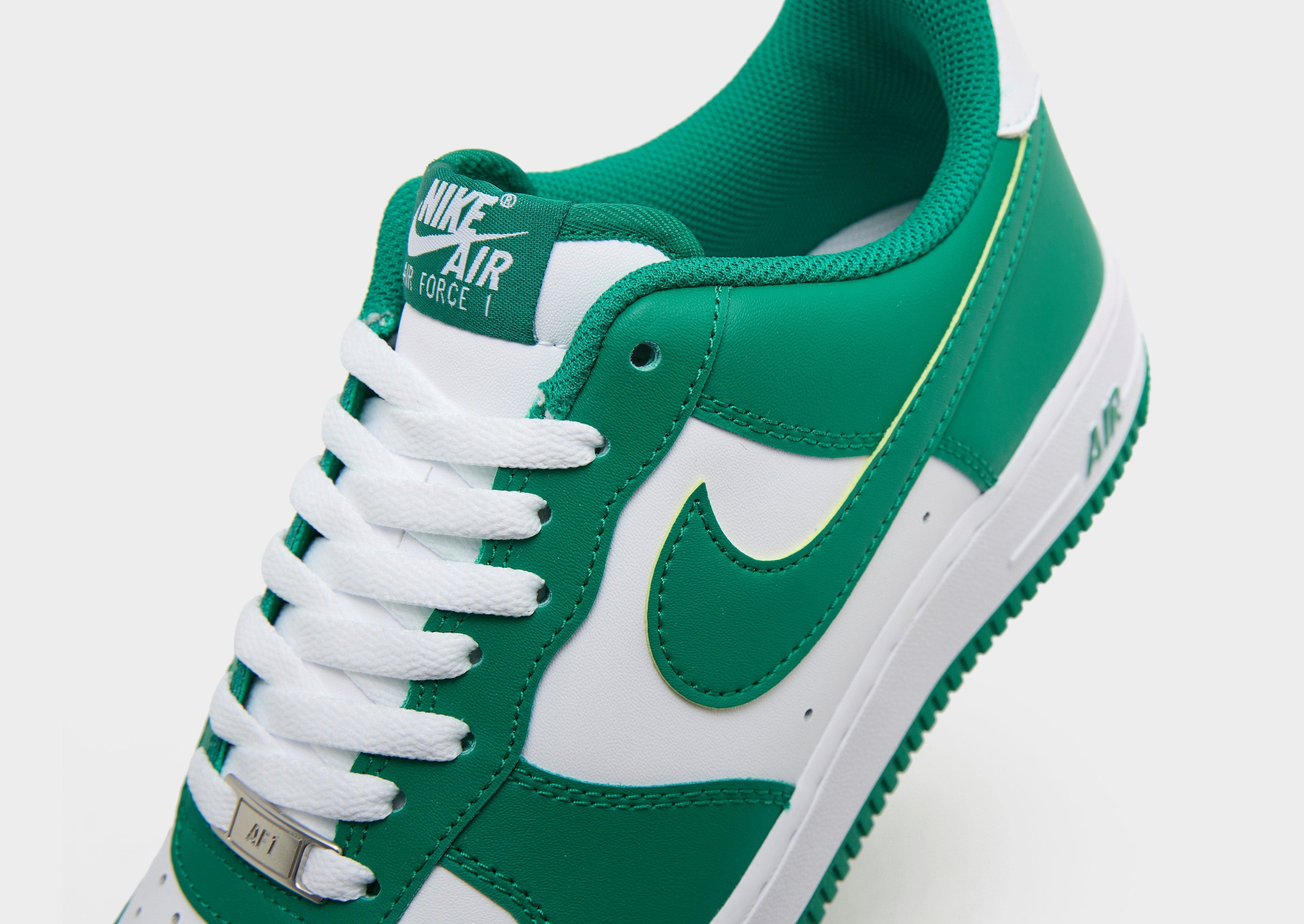 Nike White Nike Air Force 1 '07 LV8