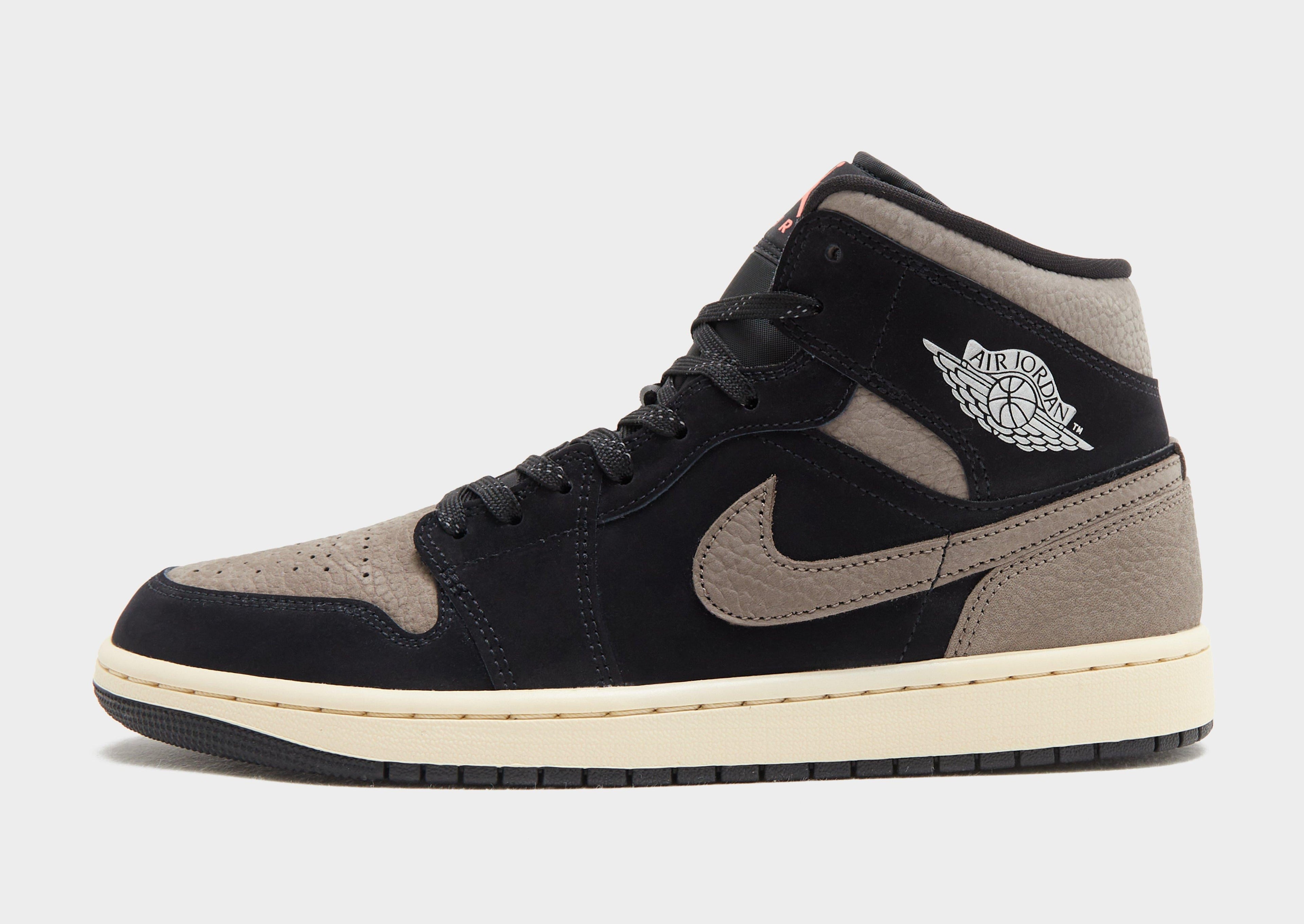 Jordan Black Jordan Air 1 Mid