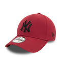 New Era New York Yankees Stretch Nylon Red 39THIRTY Stretch Fit Cap - Cap On