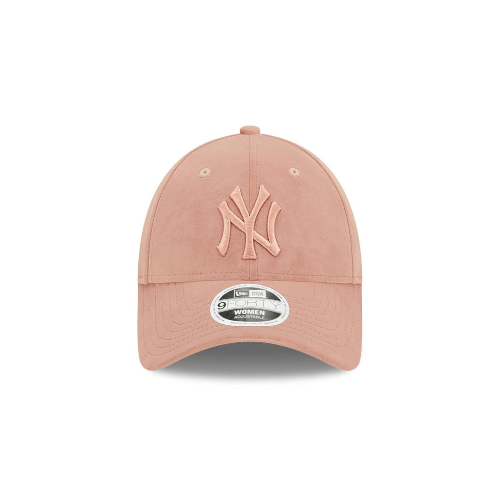 New Era New York Yankees Women's Pink 9FORTY Adjustable Cap - Cap On