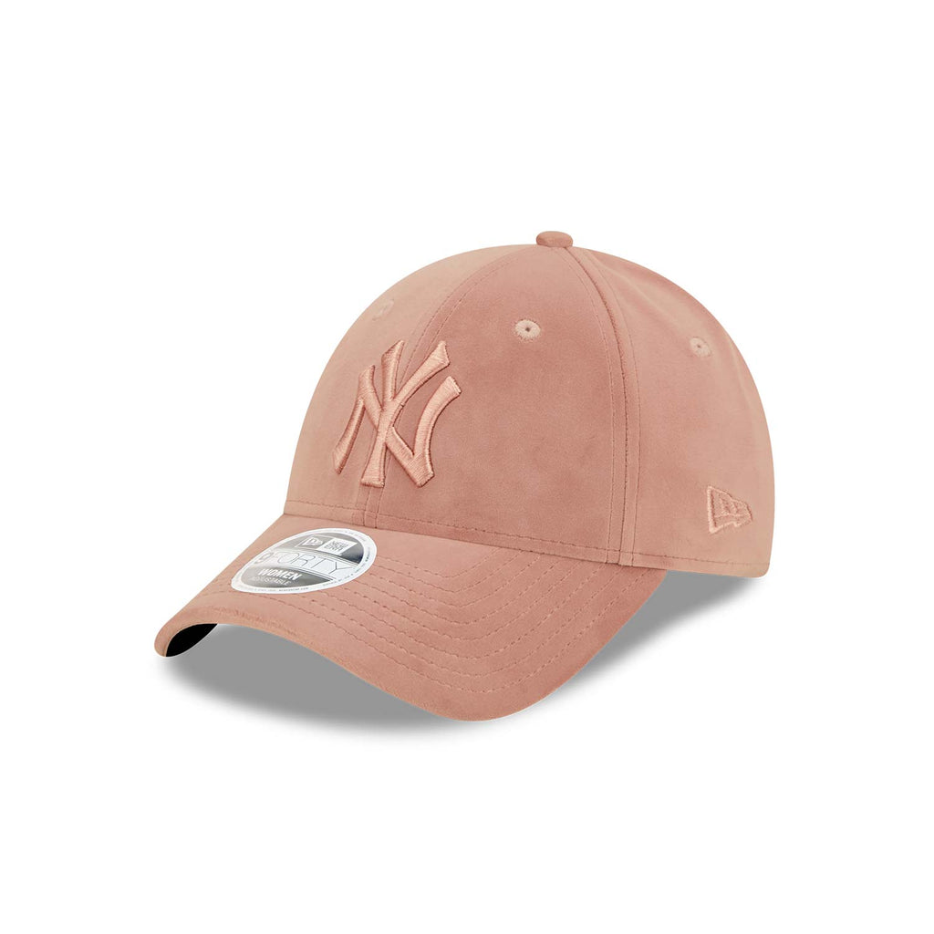 New Era New York Yankees Women's Pink 9FORTY Adjustable Cap - Cap On