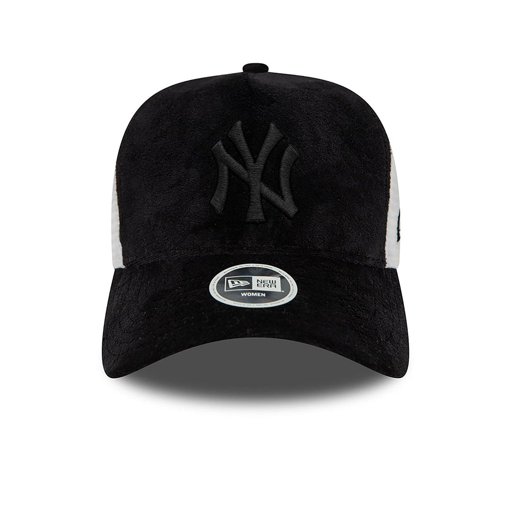 New Era New York Yankees Womens Velour Black A-Frame Trucker Cap - Cap On